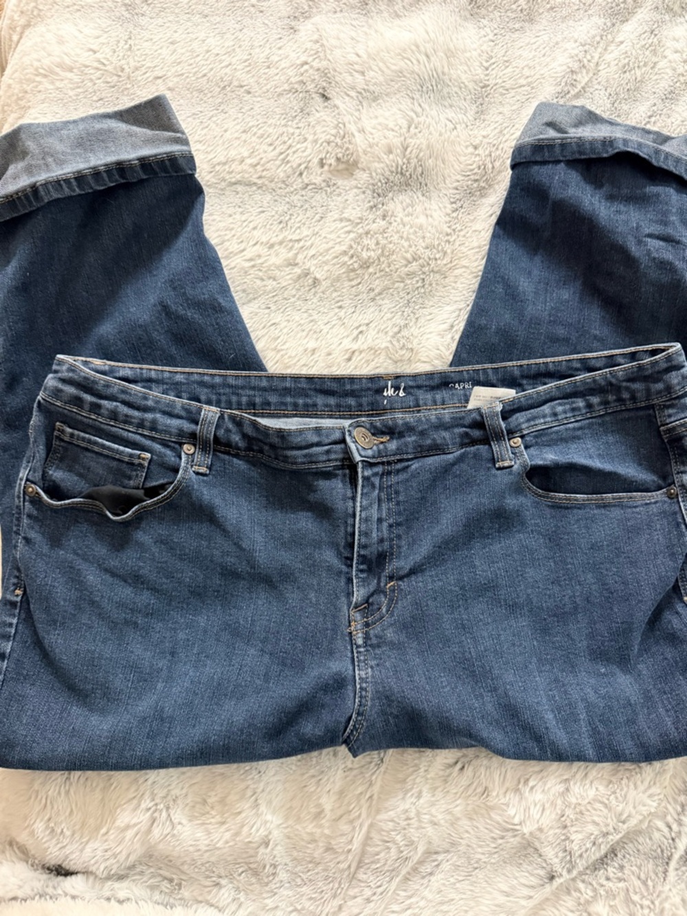 Style & Co Classic Dark Wash Capri Jeans - Picture 6 of 6